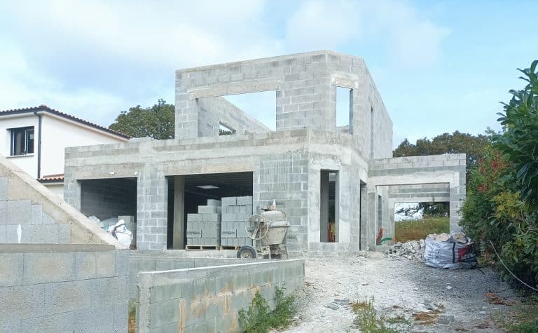 Construction d'une maison en parpaing